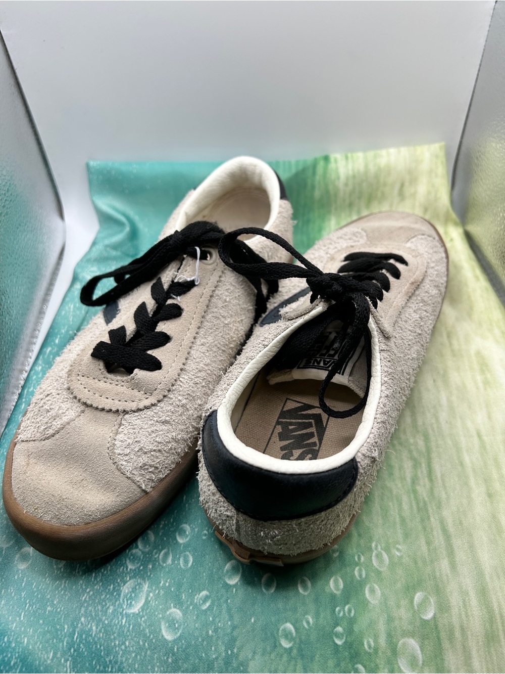 Vans White Suede Sneakers with Black Laces Size 6 Ladies 4.5 Youth Good Cond